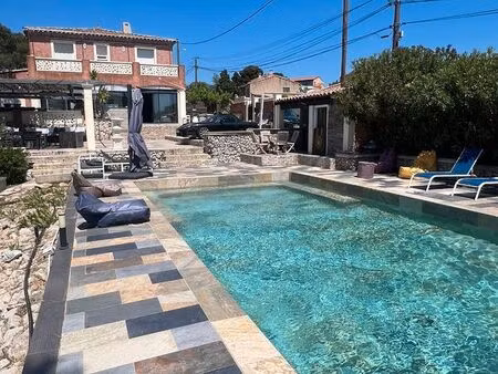 villa avec piscine