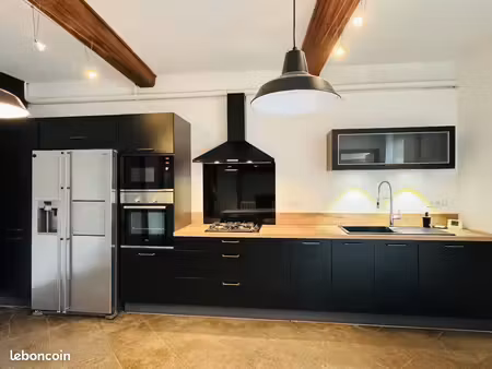 maison 8 pièces 310 m²