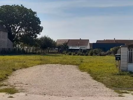 terrain 1252m²