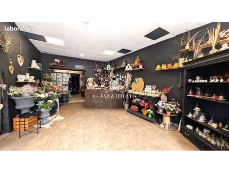fonds de commerce 114 m² le puy-en-velay