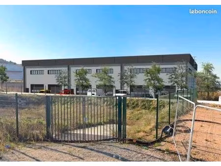 a louer entrepôt neuf 1760m² vitrolles (13)