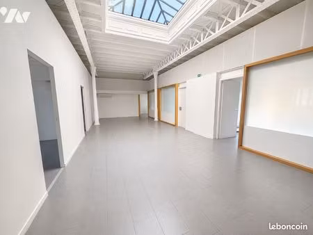 local d'activités 350 m² cahors