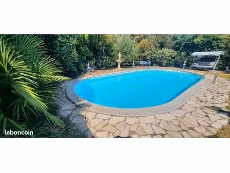 villa 110m sur 700m terrain + piscine