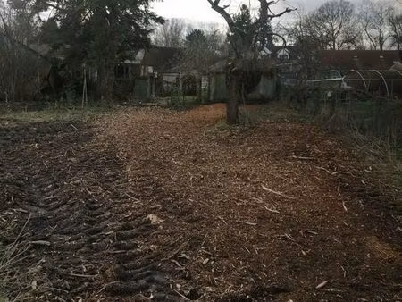 terrain constructible de 1305 5 m2