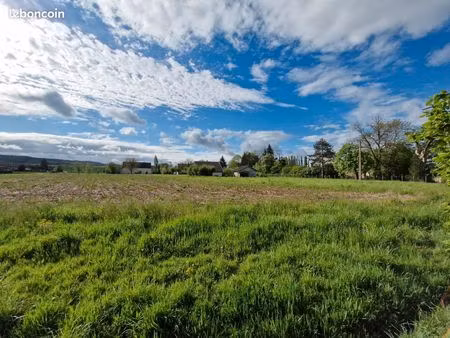 terrain ruffey avec vue dégagée