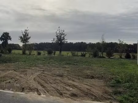 terrain 462 m² saint mars du desert