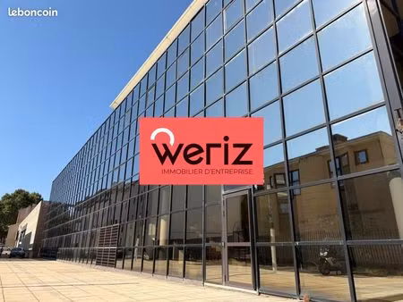 bureau 76 m²