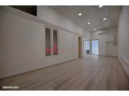 bureaux 62 m²
