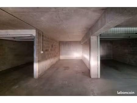 box parking