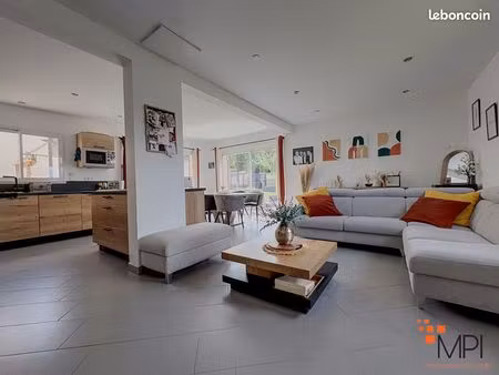 maison 7 pièces 135 m²
