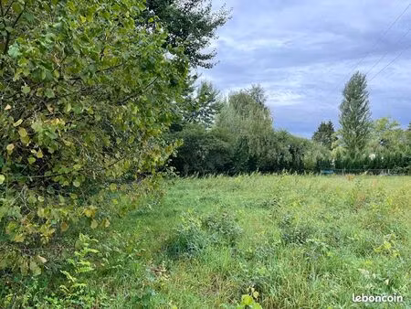terrain 2 012 m² sully la chapelle