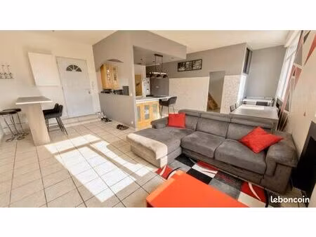 ? appartement 63 m² – comme neuf – ascenseur – parking – cave – vue dégagée – 155 000