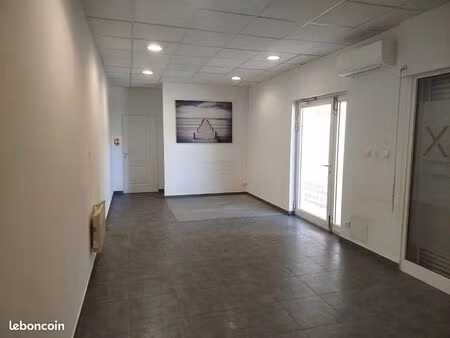 bureaux 37 m² trets