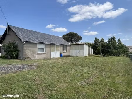 vieillevigne grange – atelier – hangar – local artisanal – environ 120 m² + terrain d’envi