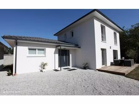 terrain à bâtir de 450 m² – bonnefamille