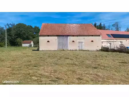 aux portes de fay aux loges. très belle grange avec terrain de 821 m² – très fort potentie