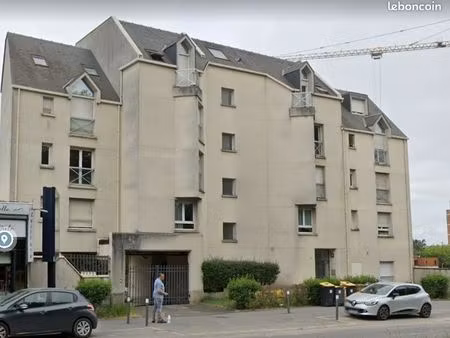 studio 25 m3 en face des fac de grandmont sécurisé ascenseur parking privatif