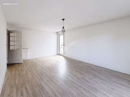 appartement 3 pièces 70 m²