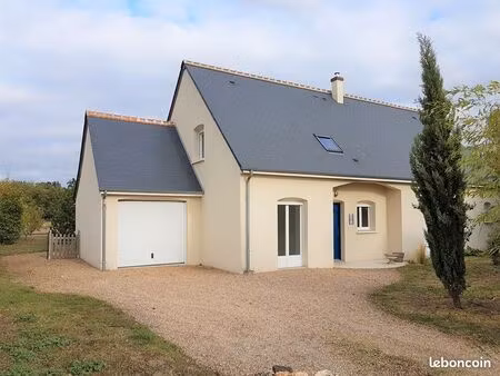 maison au calme  sans vis à vis  90 m2  t4  beau jardin