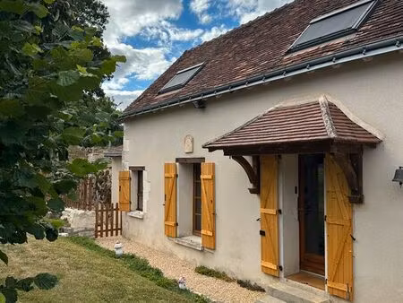 maison de campagne rénovée avec jardin clos