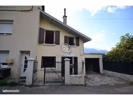 maison de village 3 pièces 73 m²