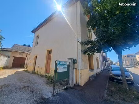 immeuble 172 m² les abrets en dauphine