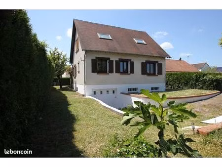 vendre villa 4 chambres trés beau jardin arboré