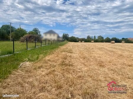 terrain 3 062 m² moon sur elle