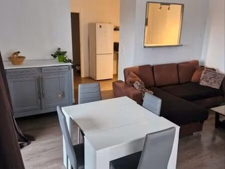 appartement t3 de 61 m² – résidence récente (2016) – balcon – parking couvert
