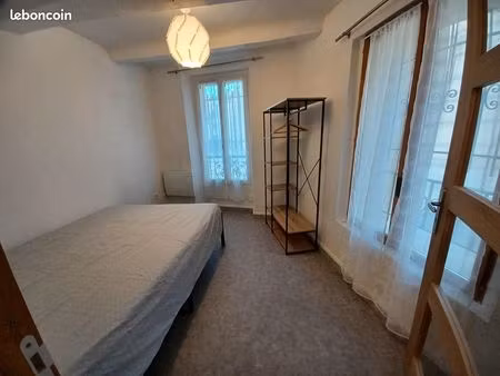 appartement t2 meublé à louer 32 m²  marignane centre-ville loyer : 680 / mois