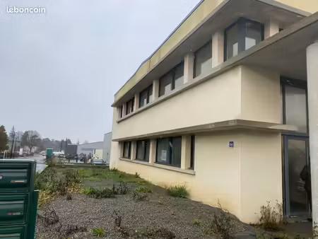 bureaux 220 m² pacé