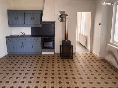 loue maison avec cours