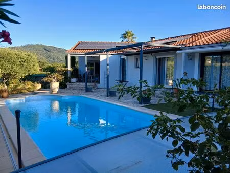 villa tout confort sans vis à vis belle vue