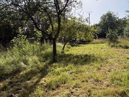terrain 2560 m² chantrigné