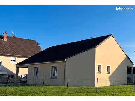 maison contemporaine de plain pied ( particulier à particulier)