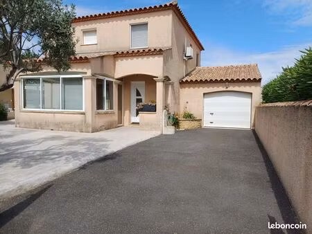 villa 4 chambres avec piscine