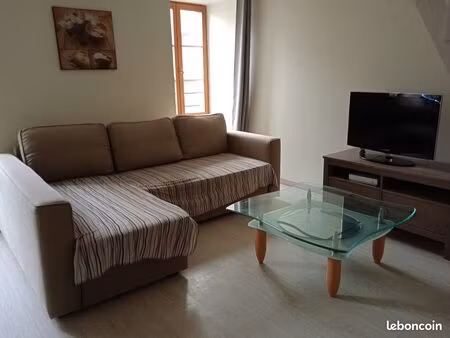 location appartement à st aubin du cormier