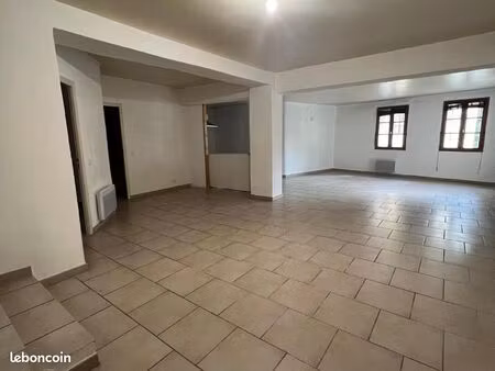 appartement 3 pièces 82 m²