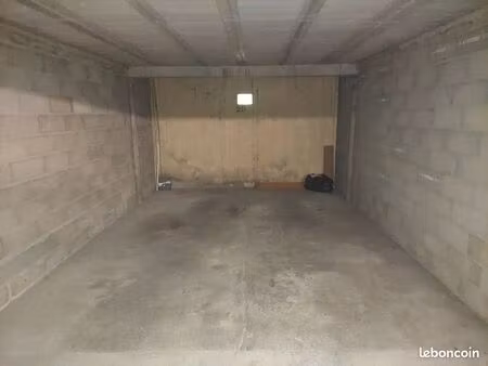 box/parking