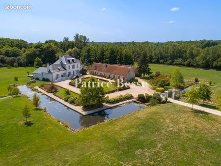 propriété 8 pièces 405 m²