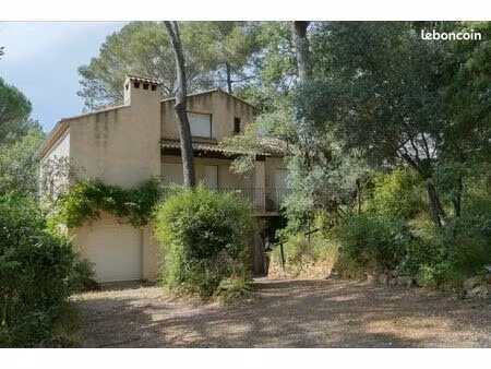 villa 6 pièces 170m2