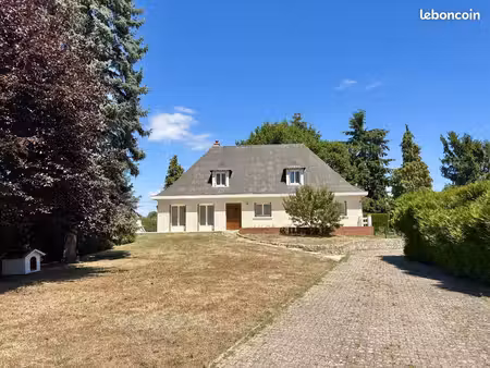 maison 8 pièces 152 m²