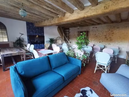 maison - 12 pièces - 300m2 et dépendances