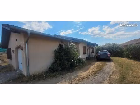 a vendre- maison plein pied 94m2