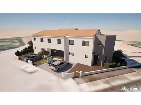 terrain à vendre avec permis 3 maisons