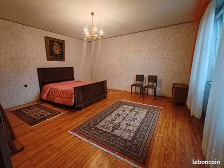 maison 6 pièces 165 m²