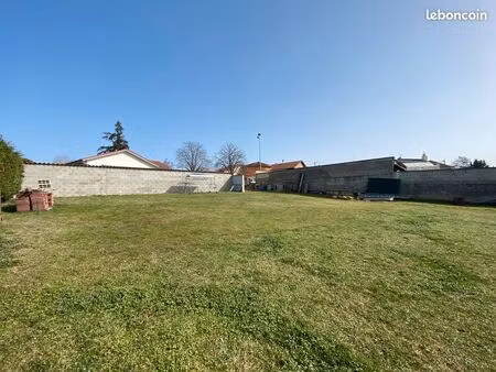 terrain constructible 691m2