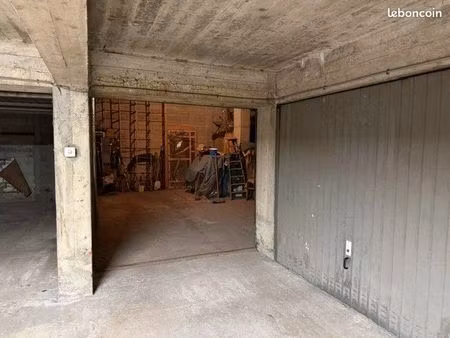 garage/box 45 m² roche la moliere