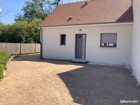 maison neuve plainpied  parking et terrasse : idéale couple agé