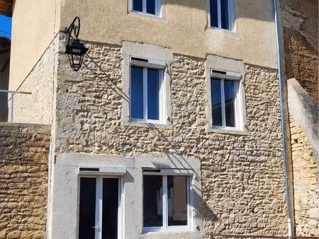 maison de caractère au cœur de saint-savin